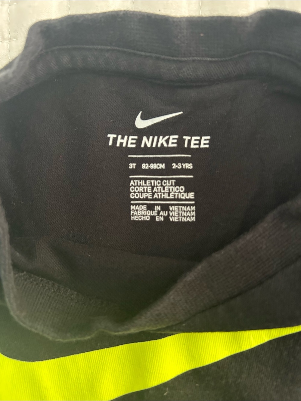 Nike 3T Bundle Short Sleeve Graphic Tees. - Picture 9 of 9